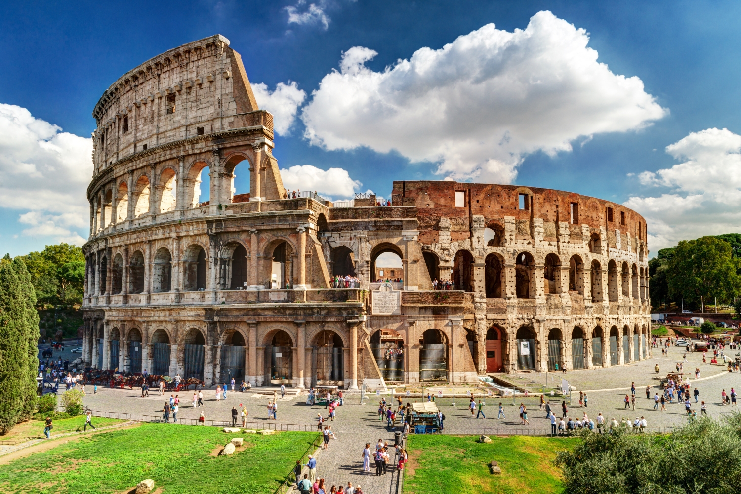 dau-truong-colosseum